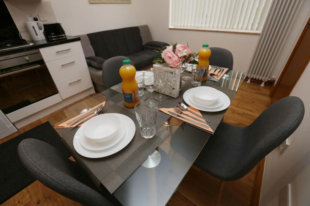 Luxurious Apartment "N22" Лондон Экстерьер фото