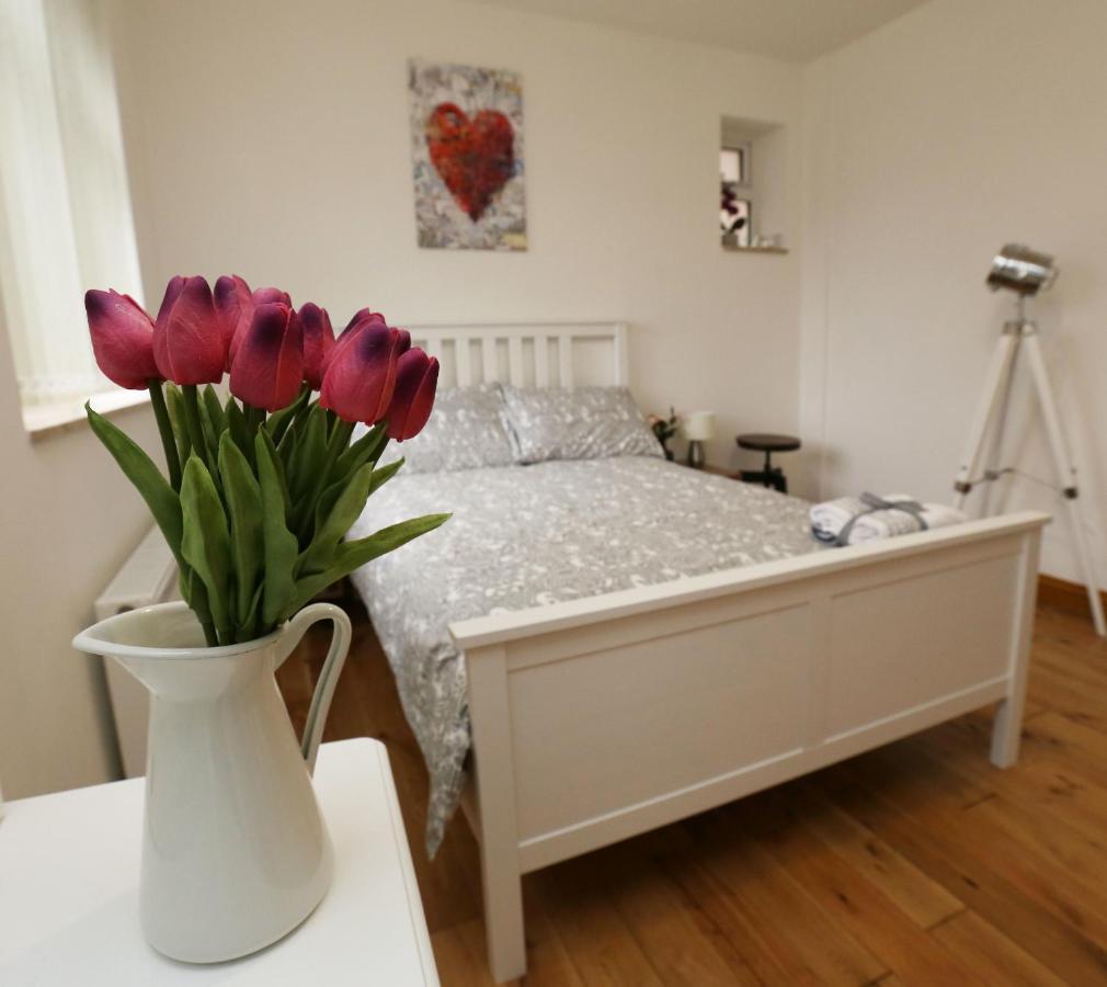 Luxurious Apartment "N22" Лондон Экстерьер фото